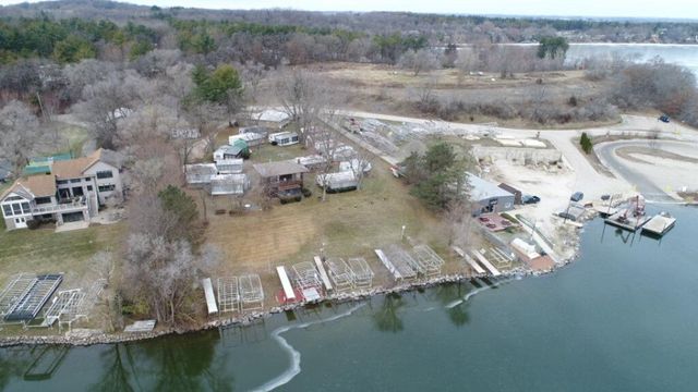 $1,250,000 | N7646 State Park Drive | Whitewater Lakefront