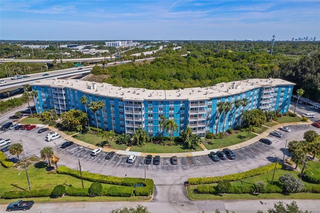 $130,000 | 3315 58th Avenue South, Unit 304 | Greater Pinellas Point