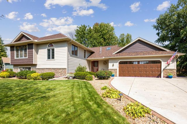 $524,000 | 17447 Ixonia Path | Lakeville