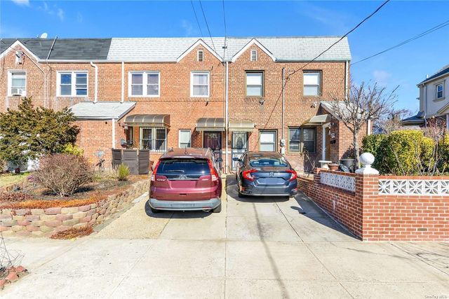 $585,000 | 225-07 135th Avenue | Laurelton