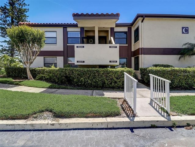 $2,000 | 3217 Westridge Boulevard, Unit 101 | Ventura