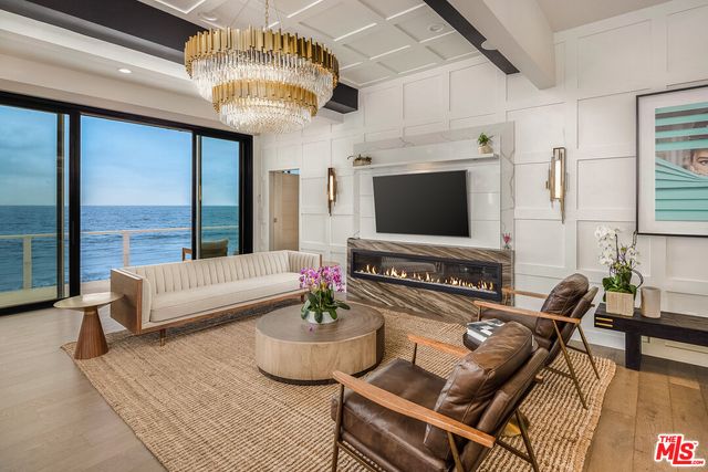 $48,900 | 19158 Pacific Coast Highway | Malibu Beach