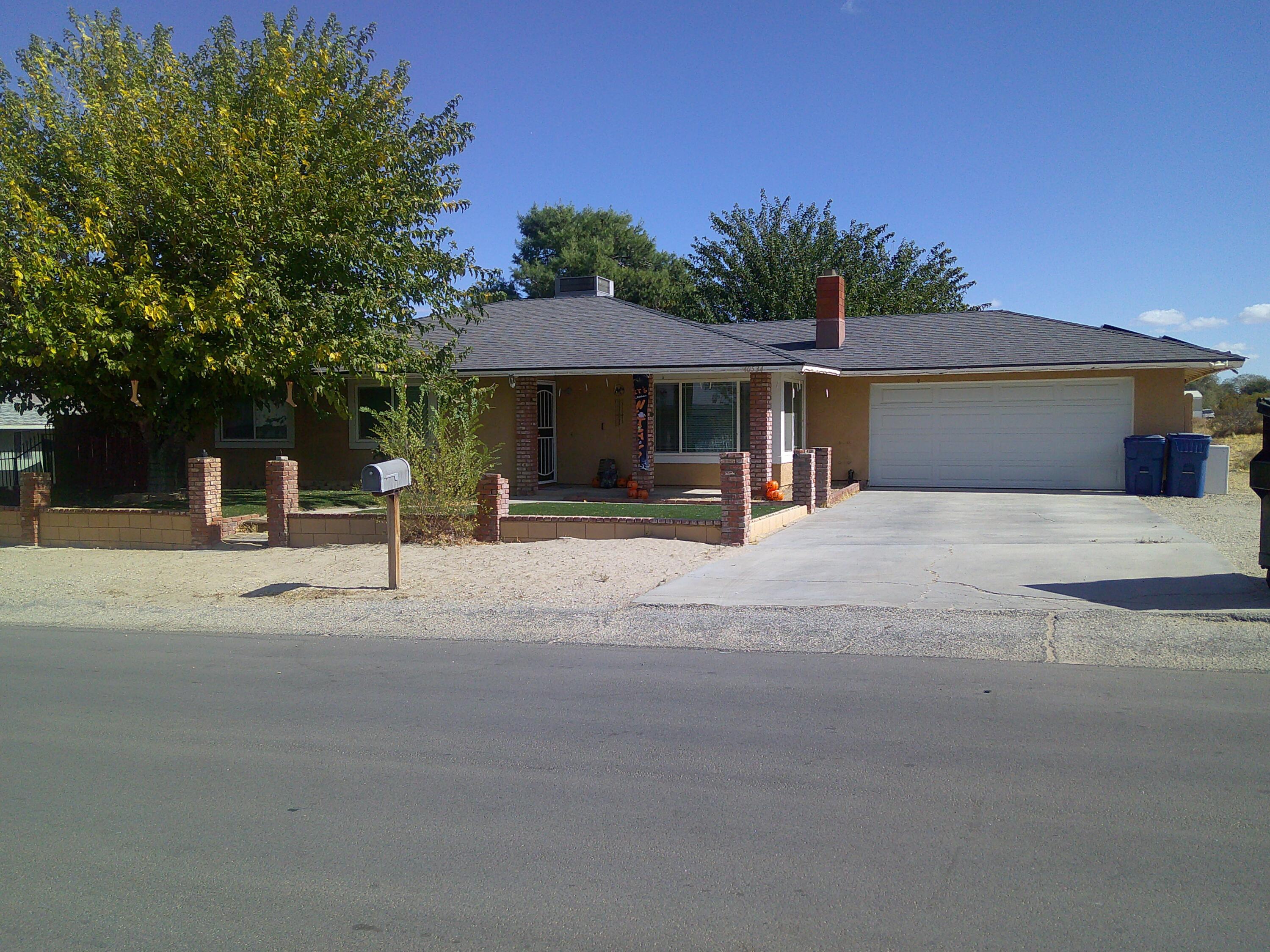 a view of a house with a outdoor space