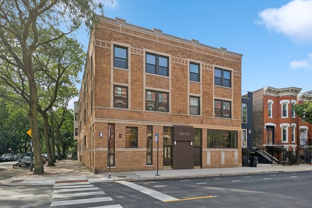 $425,000 | 501 West Armitage Avenue, Unit 1A | Lincoln Park