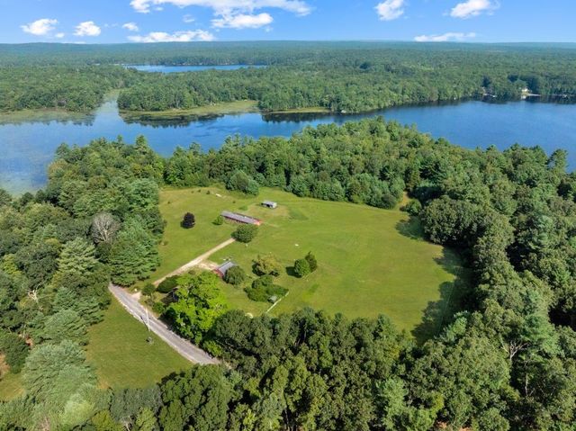 $2,500,000 | 423 North Road | Hopkinton