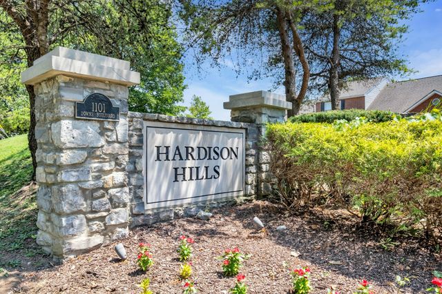 $2,000 | 1101 Downs Boulevard, Unit B104 | Hardison Hills