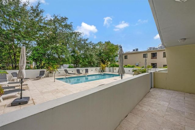 $2,650 | 3001 Southwest 27th Avenue, Unit 209 | Northeast Coconut Grove