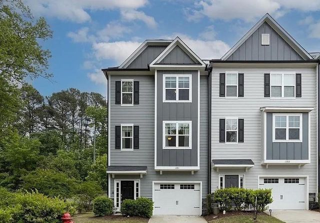 $2,150 | 1381 Regents Lane | Salem Creek Townhomes