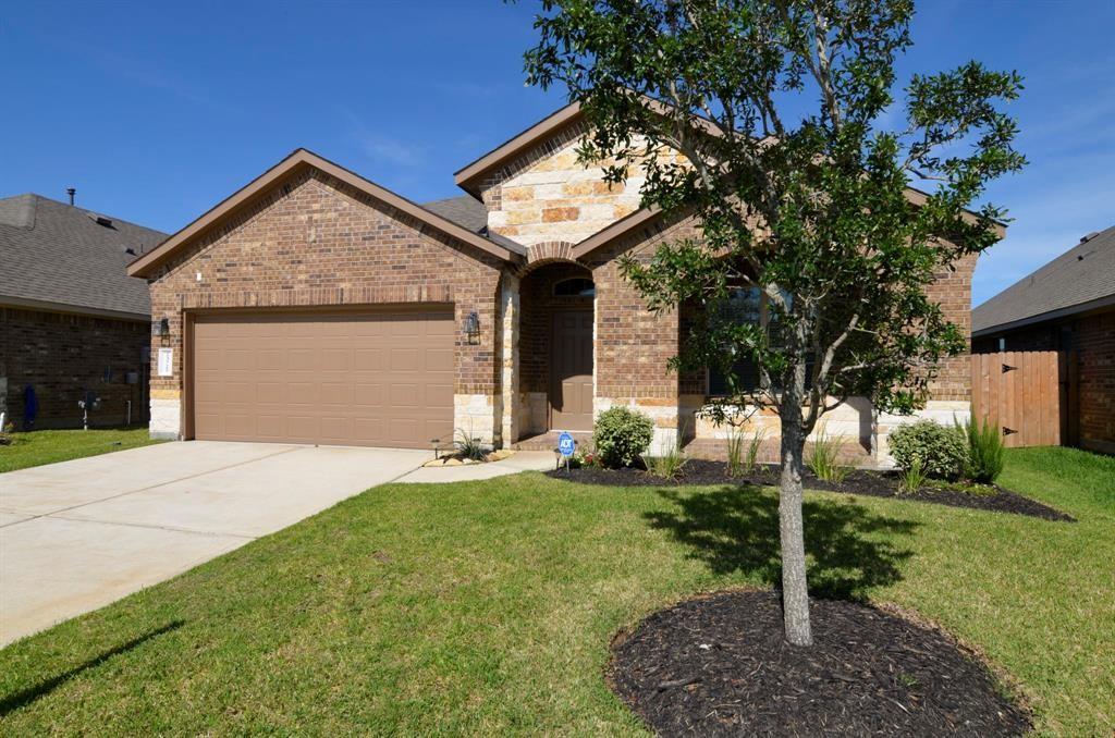 Welcome to 23722 Piedmont Forest in Ventana Lakes of Katy!  4 bedroom, 3 bath home with covered patio, covered front porch, views of the lake, and more.........