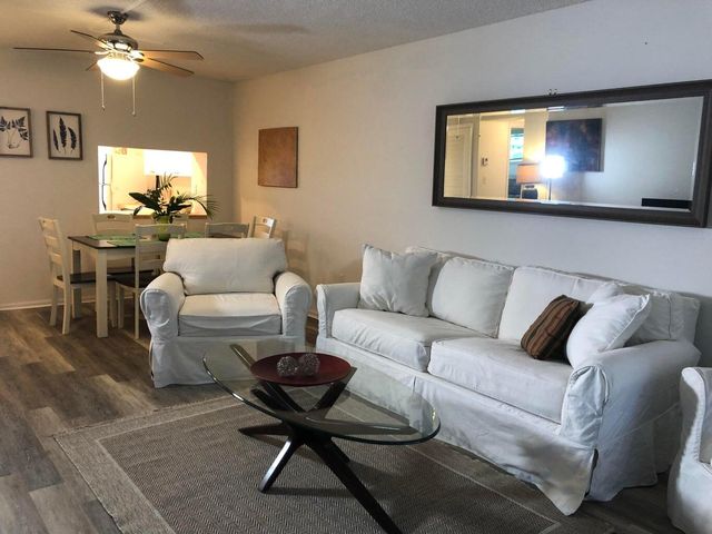 $3,000 | 9826 Marina Boulevard, Unit 1023 | Sandalfoot Cove