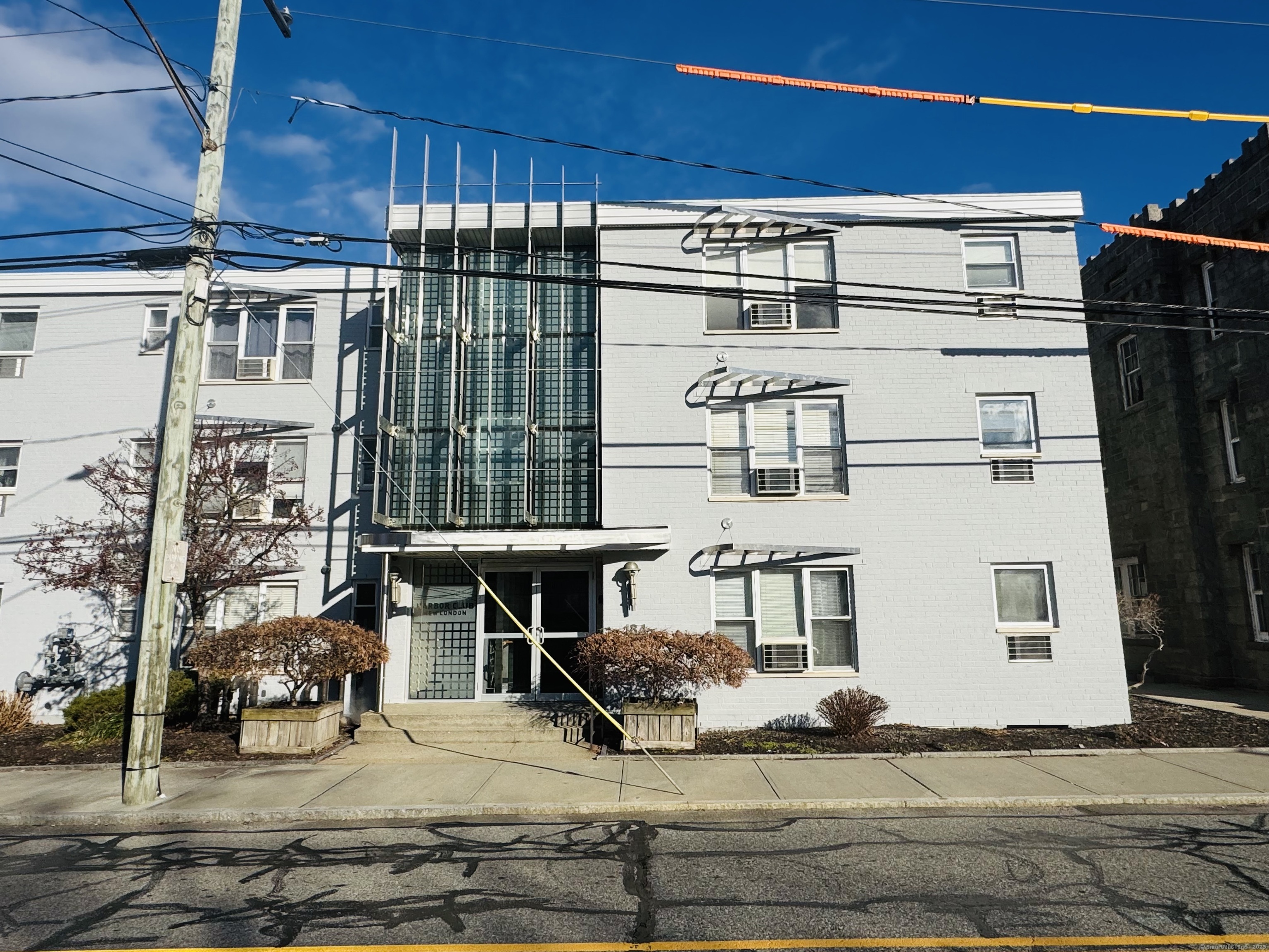 a view of a building with entryway