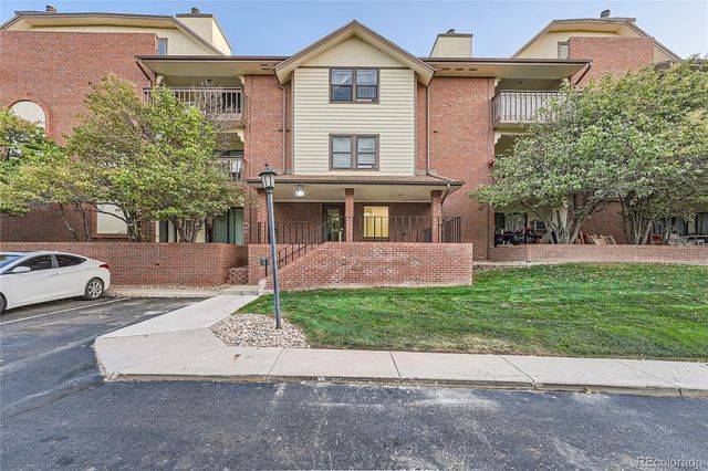 $1,995 | 13950 East Oxford Place, Unit B303 | Meadow Hills