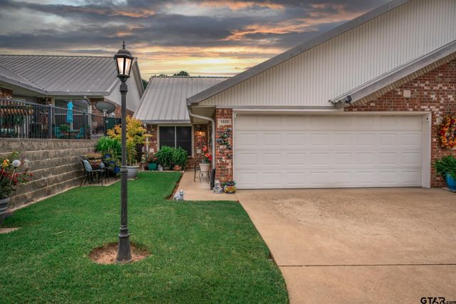 $225,000 | 1820 Riverstone Lane | Longview