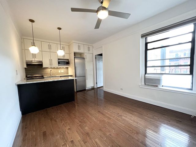 $839,000 | 295 West 11th Street, Unit 4J | West Village