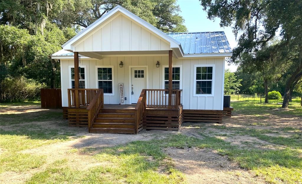 Darling 2 bedroom, 1 bath home available for a long term lease in Sheridan, Texas.