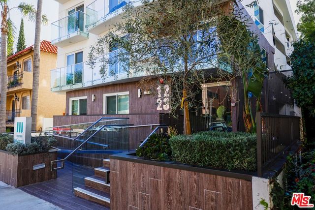 $5,495 | 1223 Wellesley Avenue, Unit 103 | West Los Angeles