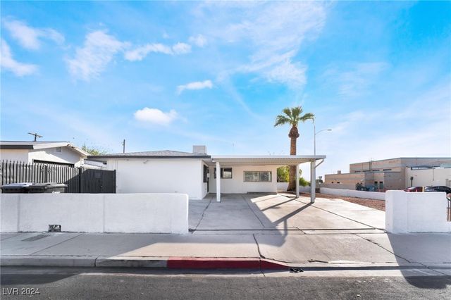 $429,000 | 328 Alexander Avenue | West Las Vegas