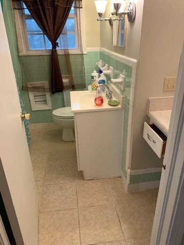 $1,400 | 102 Graeme Drive, Unit B | Donelson Hills