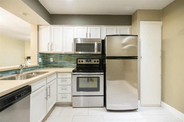 $1,700 | 4777 Cedar Springs Road, Unit 8D | Central Dallas