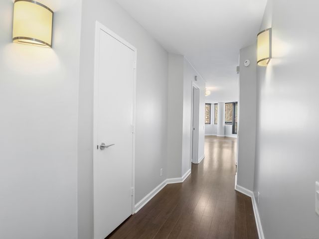 $3,100 | 25 Forest Street, Unit 7D | Downtown Stamford