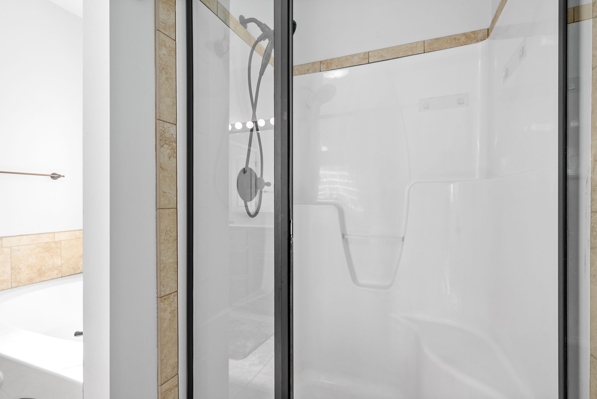 Walk-In shower enclosure, Double Wall model - RAVAK COM