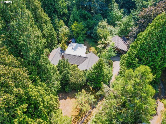 $875,000 | 2440 Southeast Regner Road | Gresham Butte