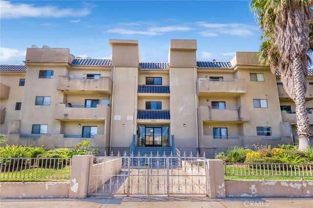 $480,000 | 10901 Laurel Canyon Boulevard, Unit 309 | Pacoima