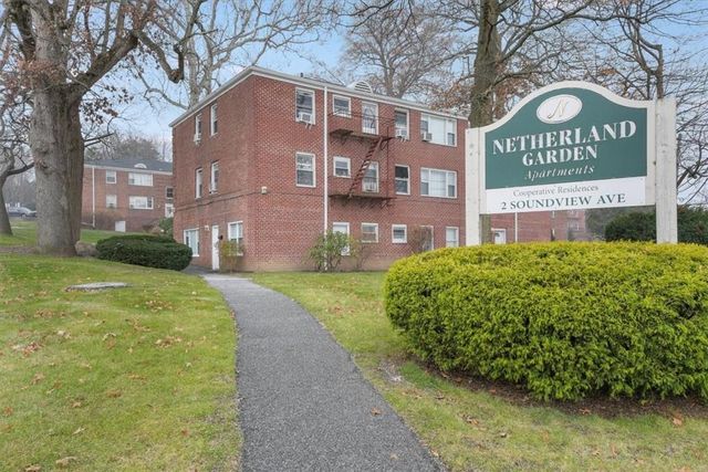 $300,000 | 2 Soundview Avenue, Unit 2D | Prospect Park