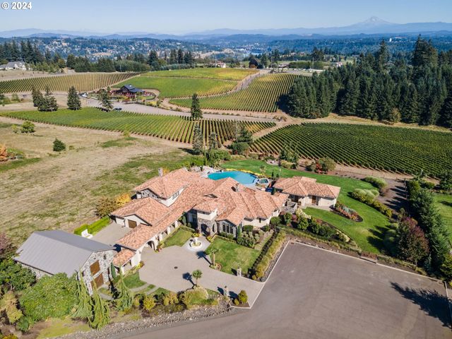 $5,750,000 | 26590 Southwest French Oak Drive | Pete's Mountain