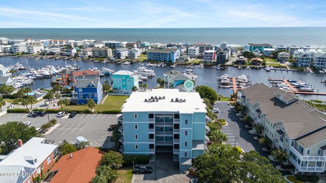 $589,900 | 712 St Joseph Street, Unit 403 | Carolina Beach