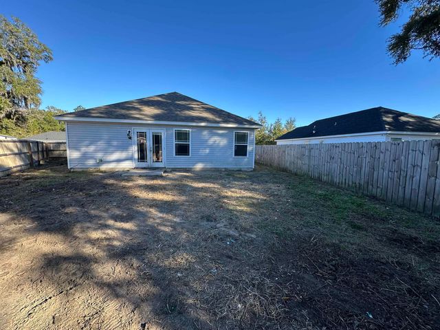 $230,000 | 38 Florida Drive