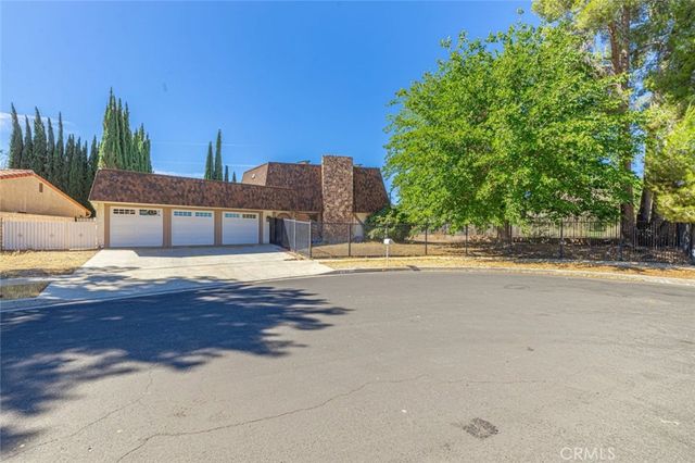 $3,800 | 310 Susan Court | Antelope Valley Country Club Estates