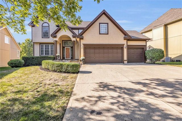 $540,000 | 7617 West 144th Street | Shawnee Mission