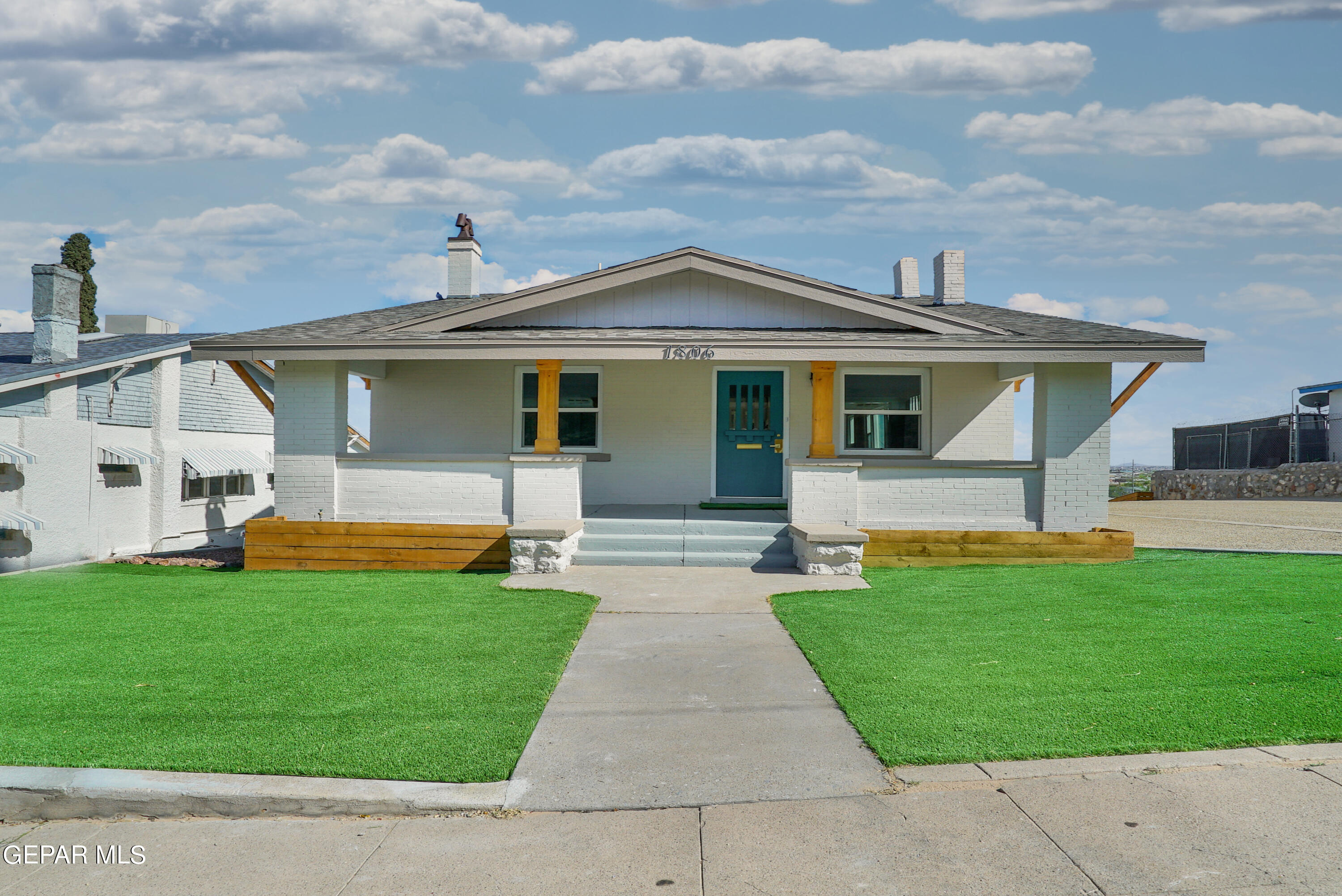 a front view of house with yard