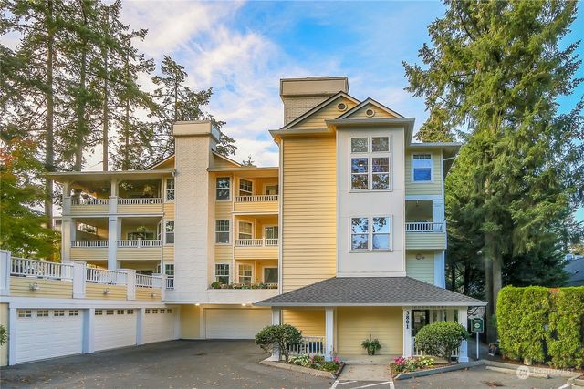 $599,950 | 5801 200th Street Southwest, Unit 202 | Lynnwood