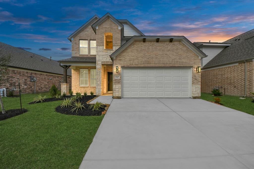 Welcome to 15802 Walnut Leaf Lane located in Telge Ranch and zoned to Cy-Fair ISD.