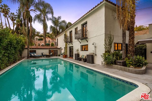 $2,495,000 | 2280 Holly Drive | Hollywood Hills East