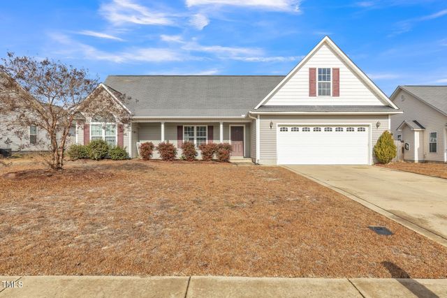 $259,000 | 2138 Queen Elizabeth Lane | West Hampton