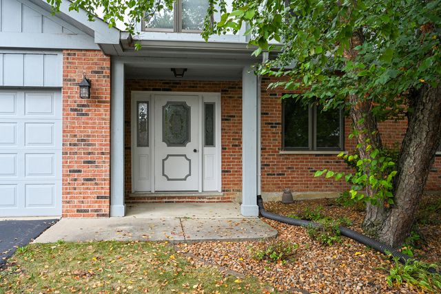 $269,000 | 9838 Terrace Court West, Unit E1 | Palos Township - Cook County