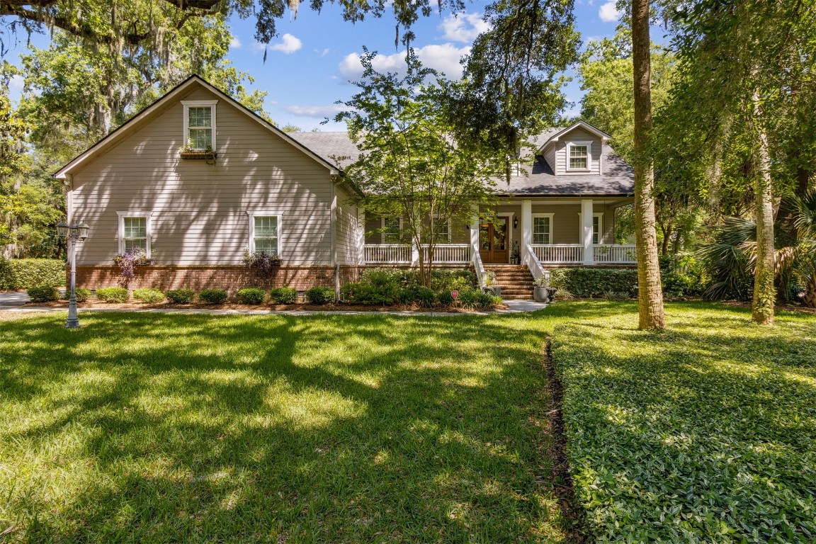 a front view of house with yard