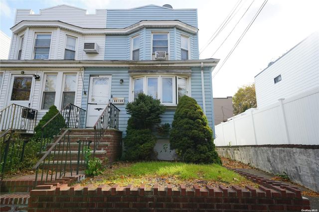 $849,000 | 60-50 59th Drive | Maspeth