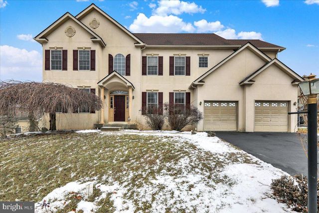 $639,999 | 1631 West Thistle Drive | Colony Park