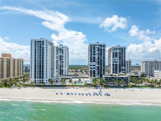 $430,000 | 2201 South Ocean Drive, Unit 2502 | South Central Beach