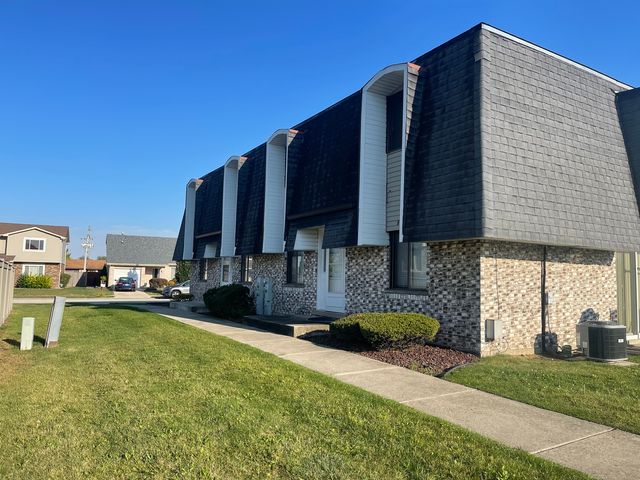 $179,900 | 8420 162nd Place, Unit 4 | Tinley Park