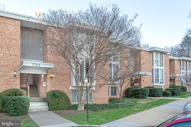 $215,000 | 5707 Indian Court, Unit 31 | Huntington Club Condominiums