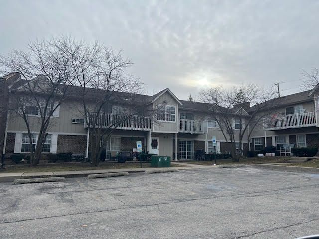 $160,000 | 525 East Jefferson Street, Unit 1A | Bensenville