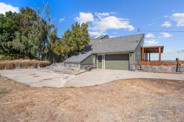 $2,300,000 | 17164 Keyes Road