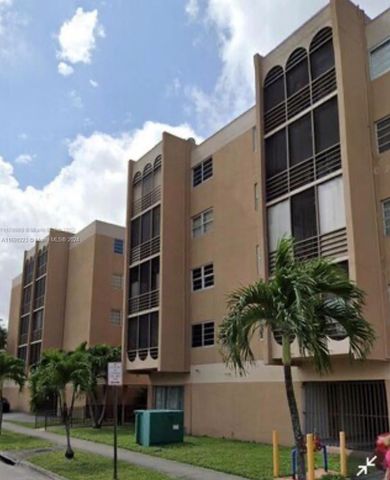 $2,700 | 4680 West 13th Lane, Unit 519 | Hialeah