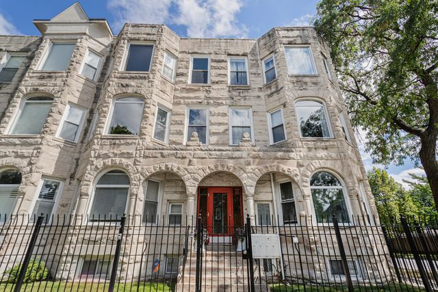 $315,000 | 6557 South University Avenue, Unit 204 | Woodlawn