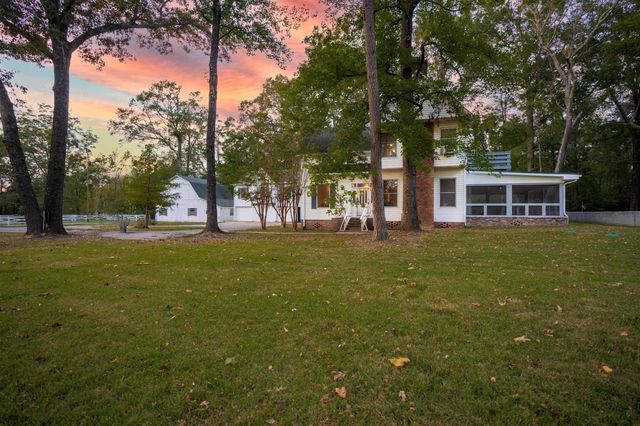 $499,999 | 23875 Highway 57 | La Grange